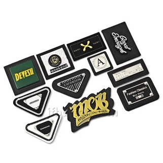 जीन्स लेदर टैग