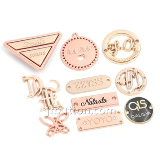 कपड़े के लिए धातु लोगो